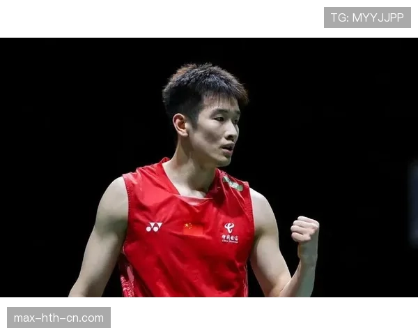 李诗沣训练照像偶像剧男主，但私下居然躺着刷剧到深夜？